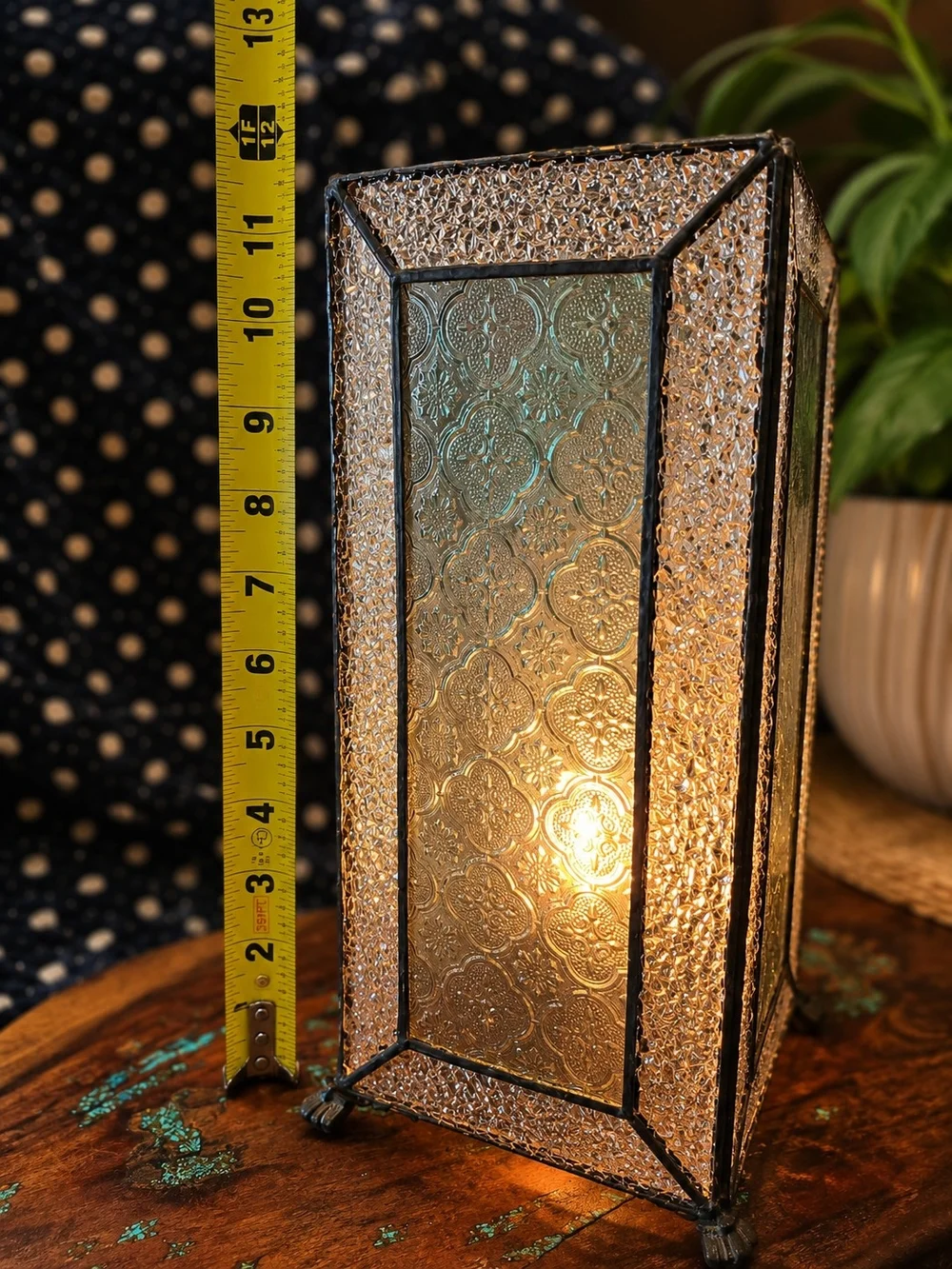 Vintage Stained Glass Table Lamp Lantern Accent Light – Textured Glass Panels